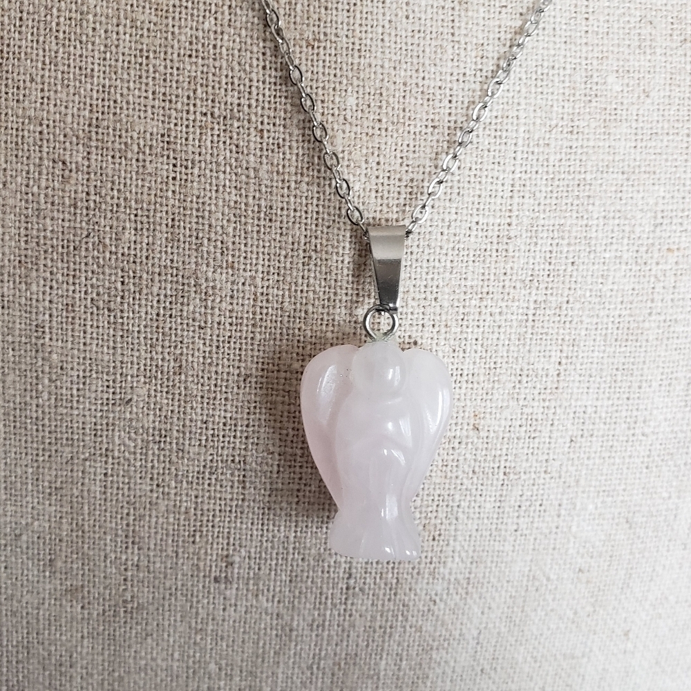 New rose quartz angle pandent with silver necklace